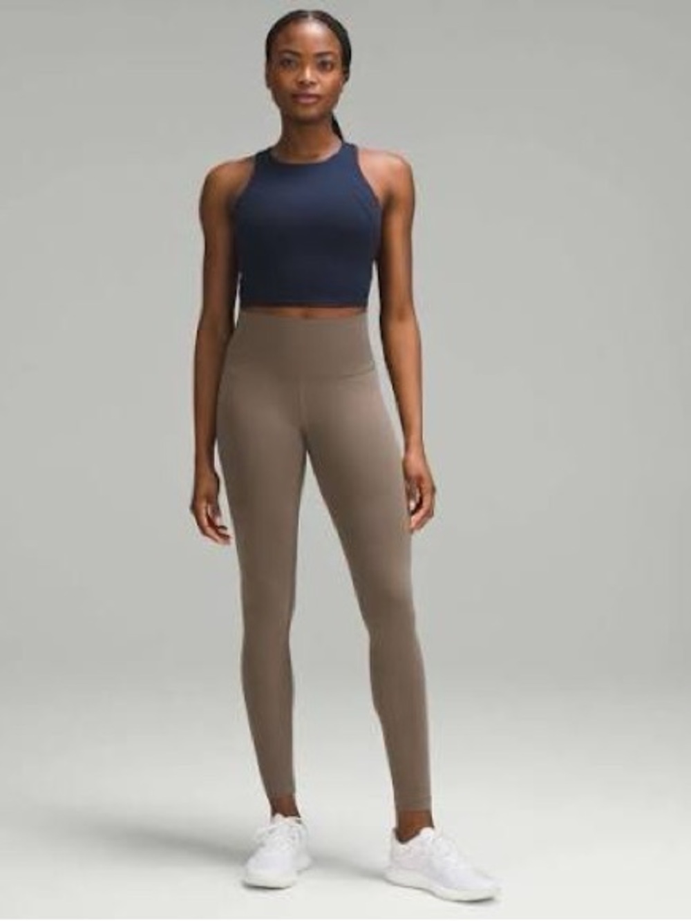 Wunder Train High-Rise Tight 28"	
Nomad
Size: 8